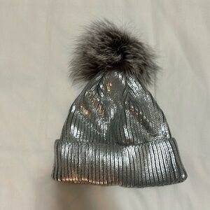 Silver Pom Pom snow hat